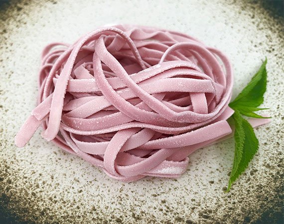 Red radish color